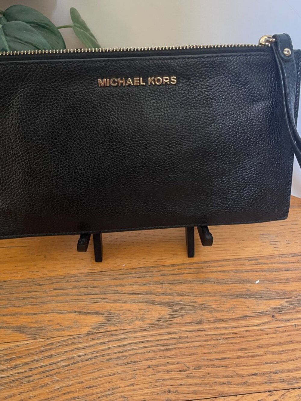 Michael Kors Jet Set travel Large black pebbled leather wristlet/clutch